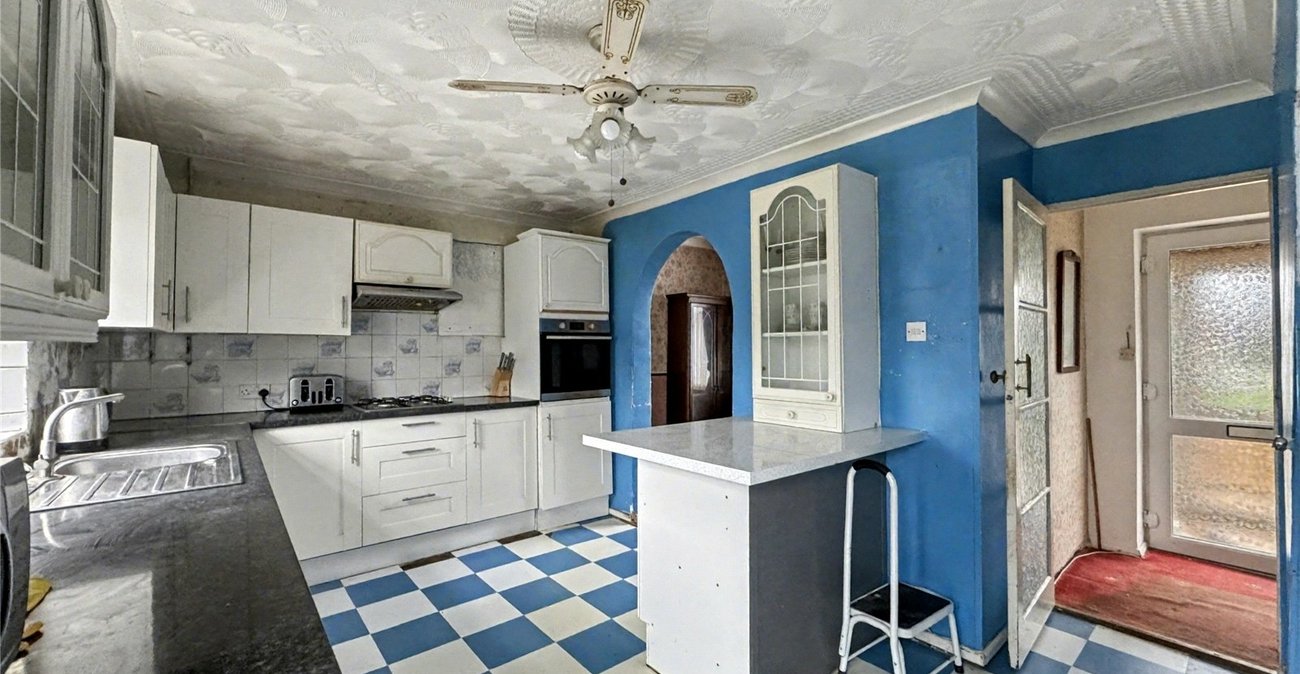 3 bedroom house for sale in Twydall | Robinson Michael & Jackson