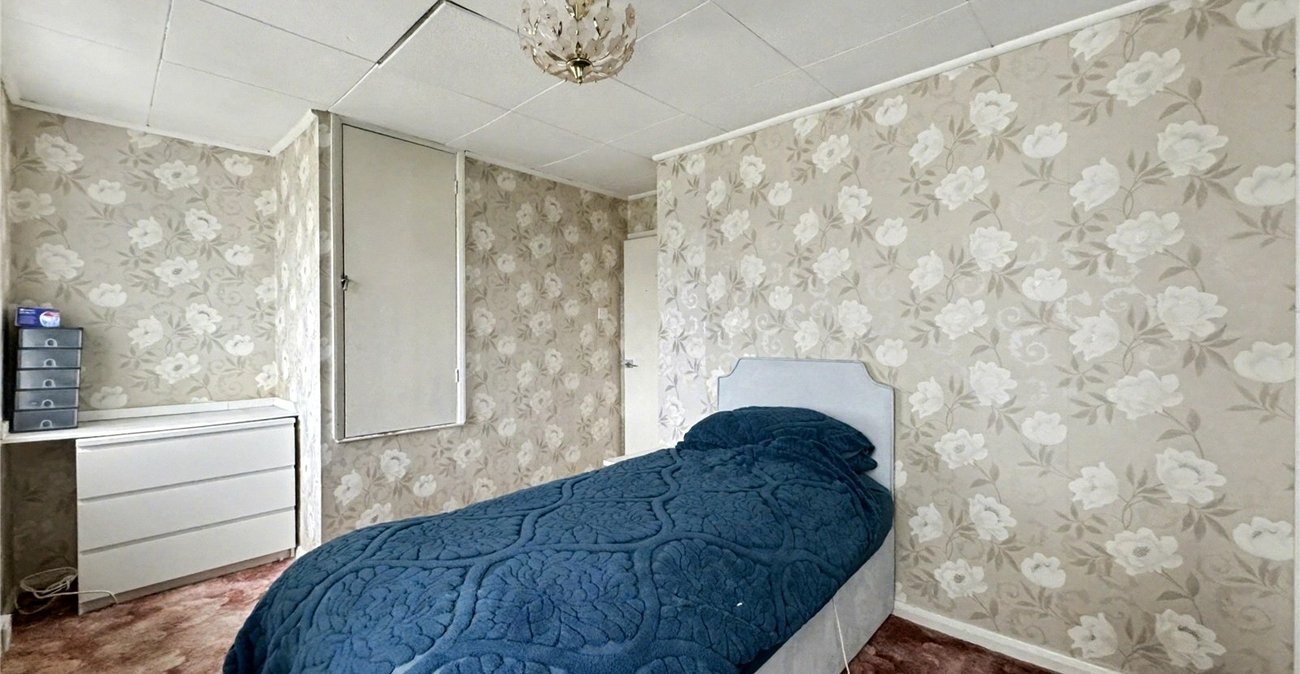 3 bedroom house for sale in Twydall | Robinson Michael & Jackson