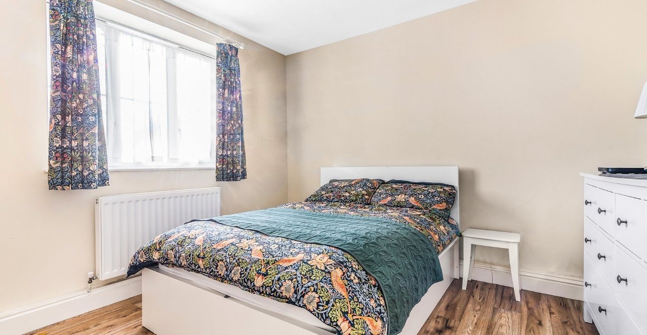 3 bedroom property for sale in Sydenham Avenue | Robinson Jackson