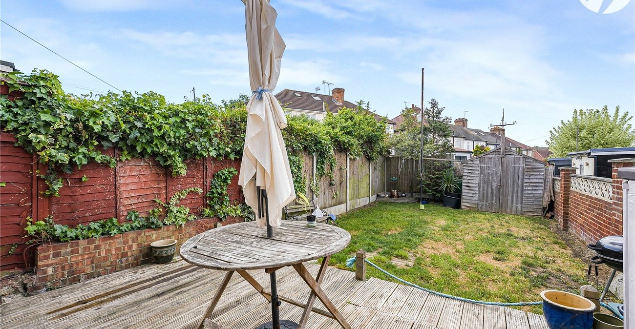 3 bedroom house for sale in Dartford | Robinson Jackson