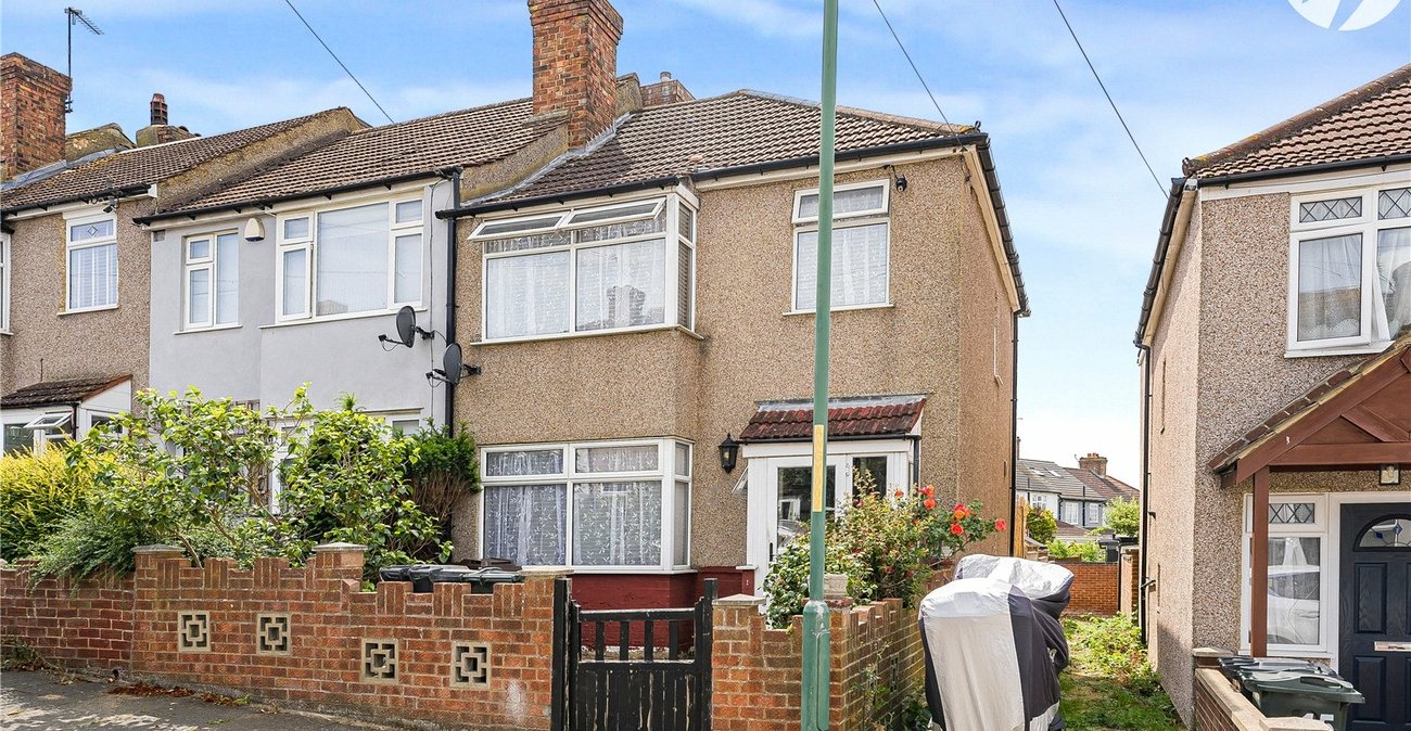 3 bedroom house for sale in Dartford | Robinson Jackson