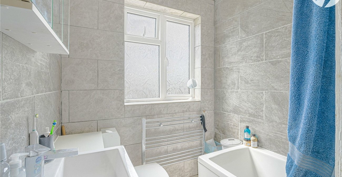 3 bedroom house for sale in Dartford | Robinson Jackson