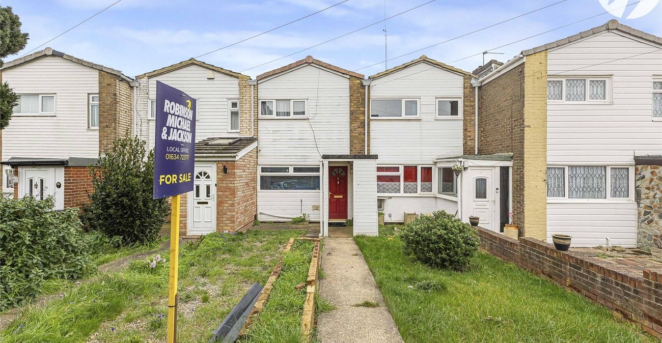 2 bedroom house for sale in Rochester | Robinson Michael & Jackson