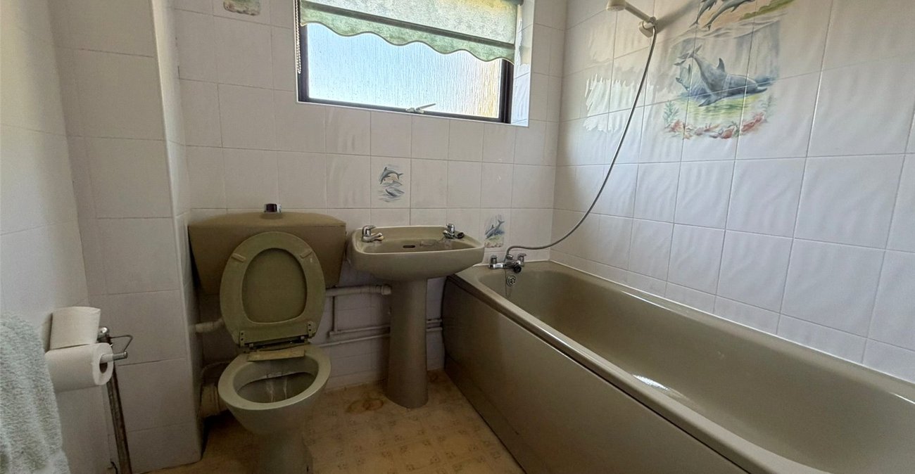 3 bedroom house for sale in Gravesend | Robinson Michael & Jackson