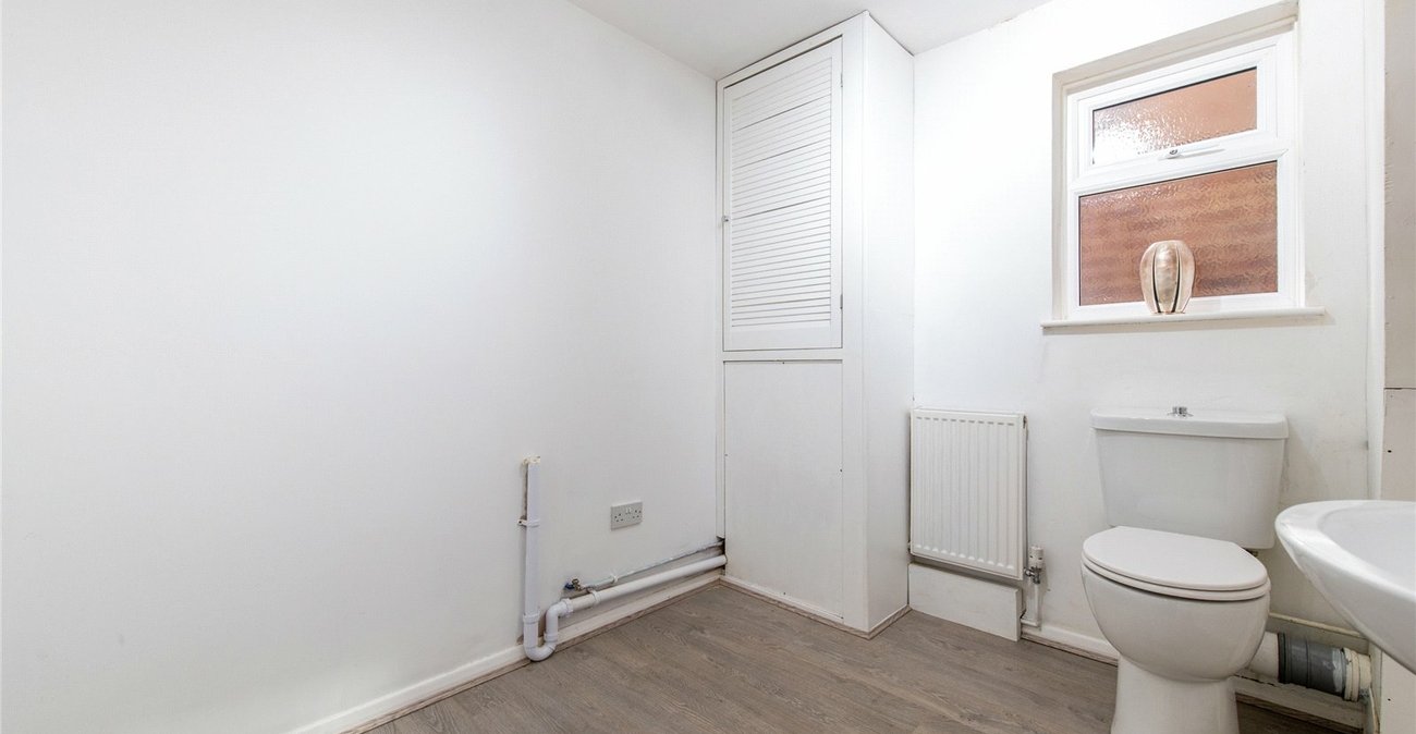 4 bedroom house for sale in Borden | Robinson Michael & Jackson