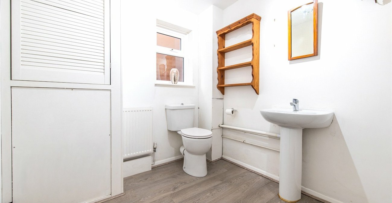 4 bedroom house for sale in Borden | Robinson Michael & Jackson