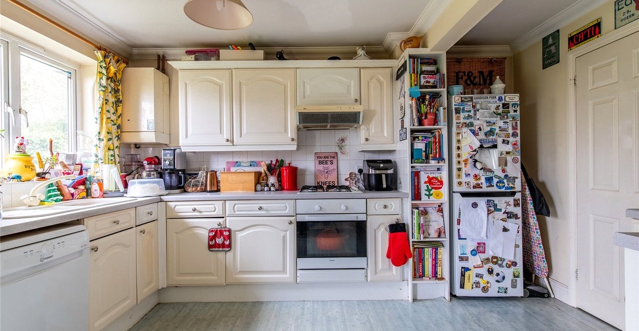 3 bedroom house for sale in Borden | Robinson Michael & Jackson