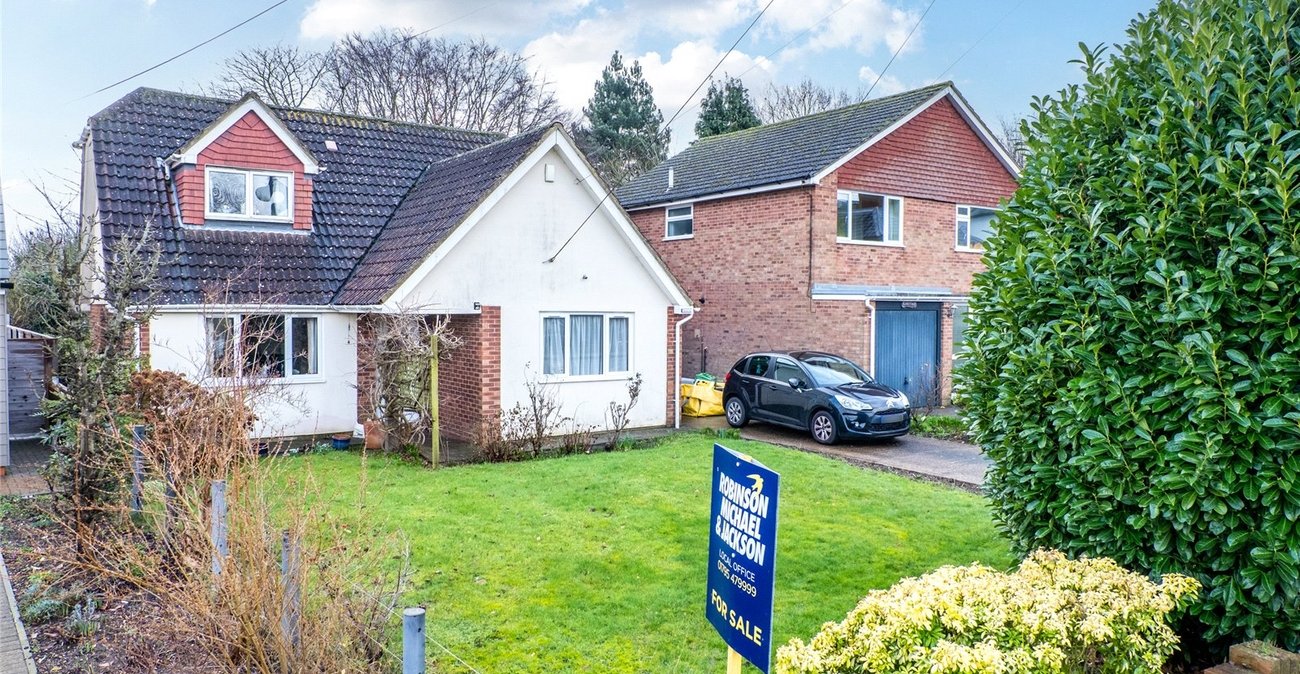 3 bedroom house for sale in Borden | Robinson Michael & Jackson