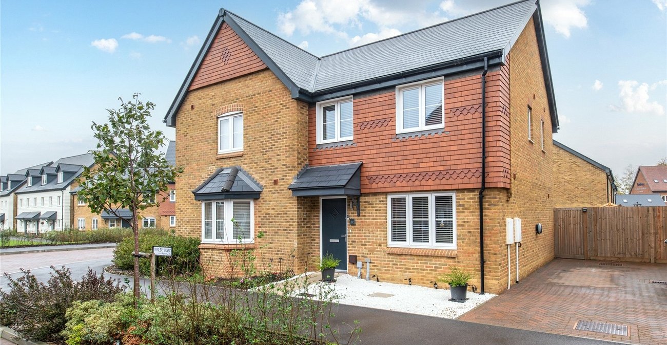 3 bedroom house for sale in Langley | Robinson Michael & Jackson