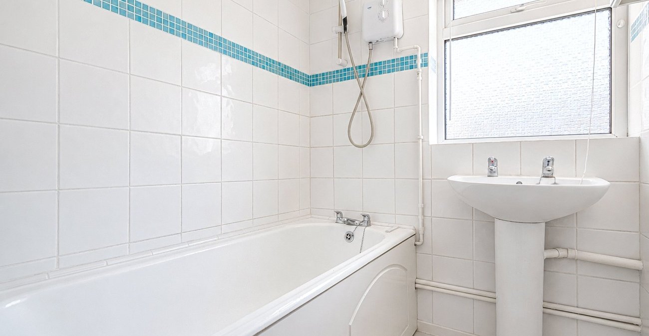2 bedroom house for sale in Swanley | Robinson Jackson