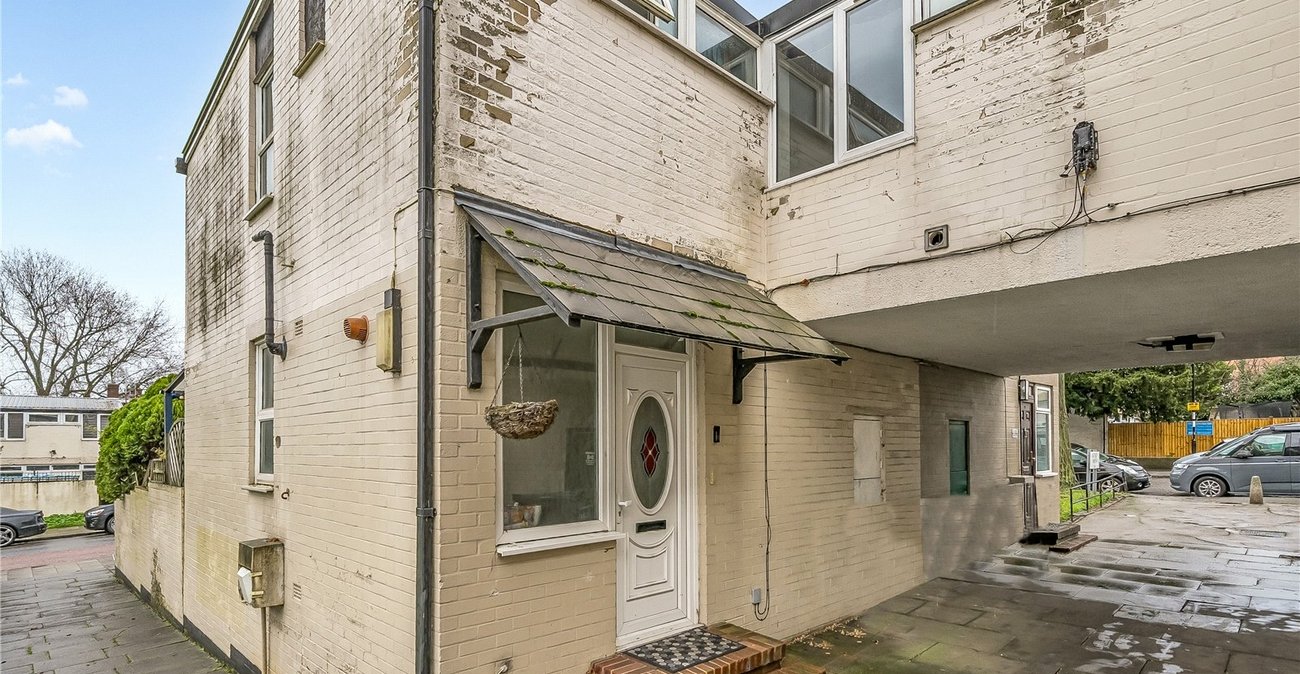 3 bedroom house for sale in Mayow Road | Robinson Jackson