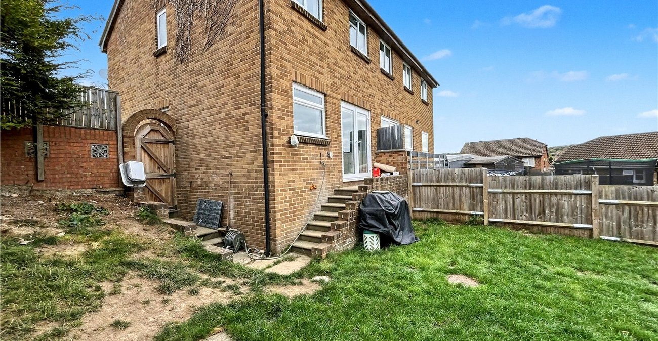 3 bedroom house for sale in Walderslade | Robinson Michael & Jackson