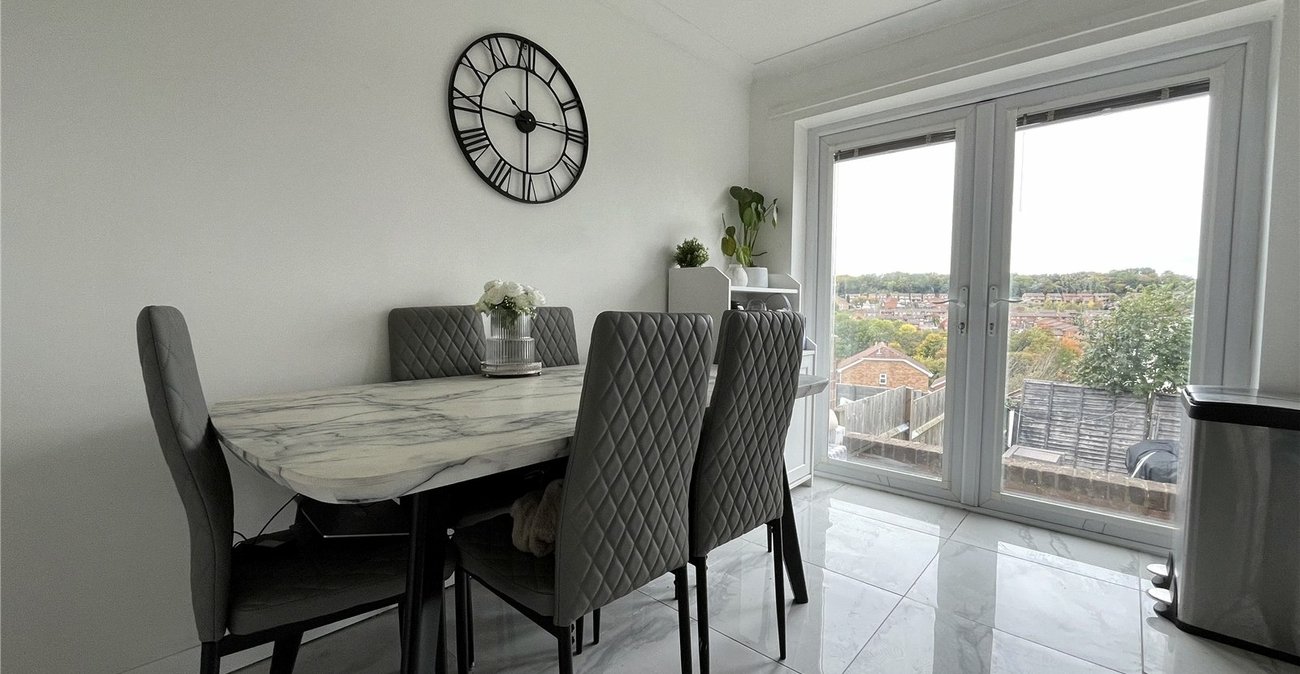 3 bedroom house for sale in Walderslade | Robinson Michael & Jackson