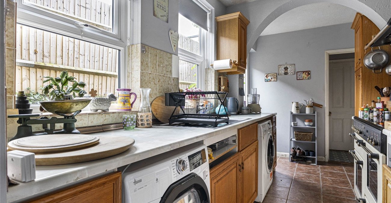 3 bedroom house for sale in Cuxton | Robinson Michael & Jackson