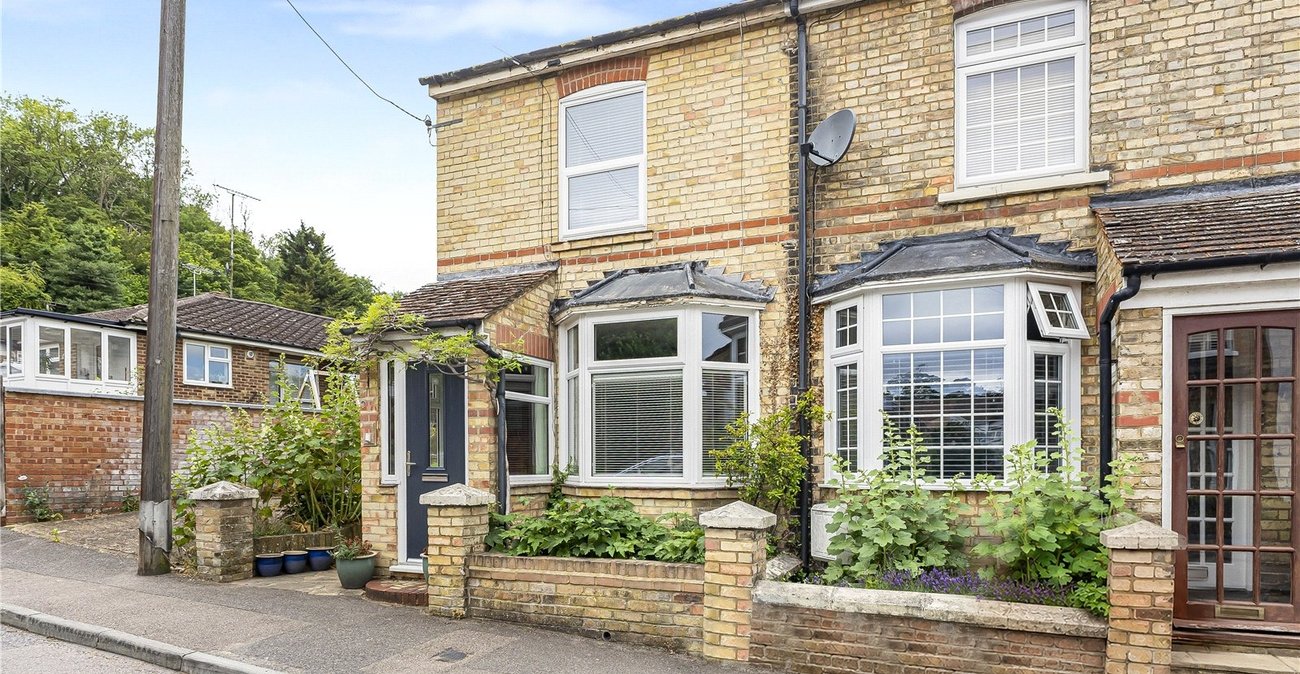 3 bedroom house for sale in Cuxton | Robinson Michael & Jackson