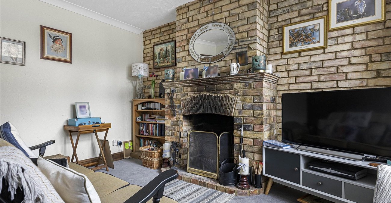 3 bedroom house for sale in Cuxton | Robinson Michael & Jackson