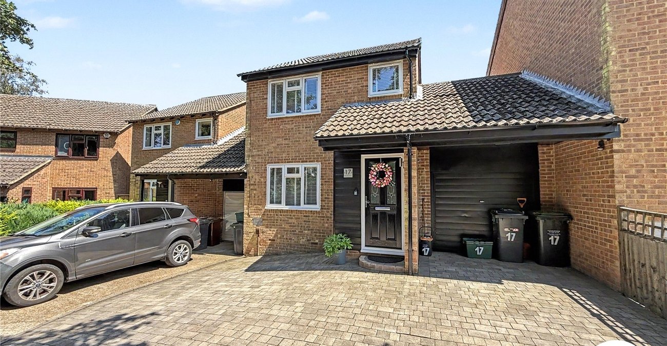 3 bedroom house for sale in Walderslade Woods | Robinson Michael & Jackson