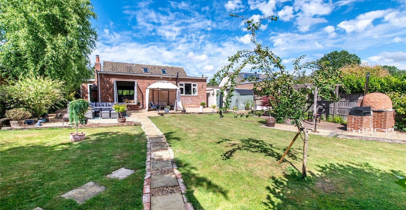 3 bedroom bungalow for sale in Grafty Green | Robinson Michael & Jackson