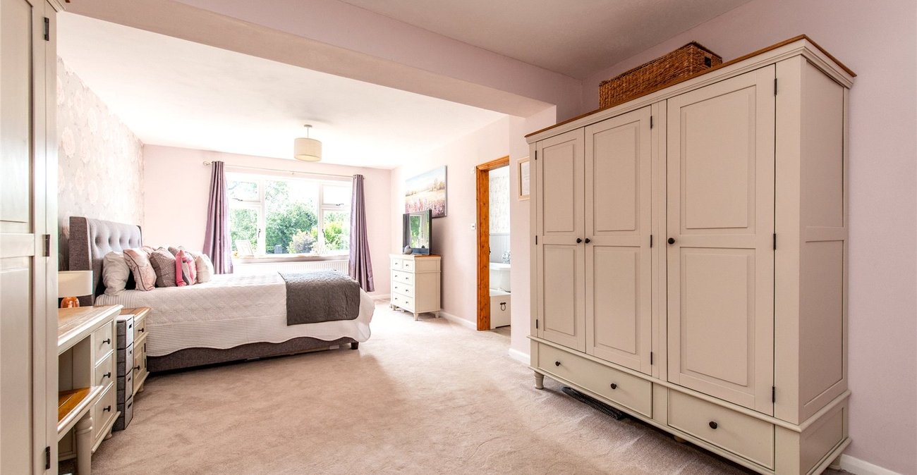 3 bedroom bungalow for sale in Grafty Green | Robinson Michael & Jackson