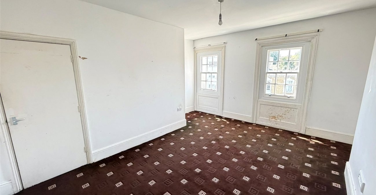 6 bedroom house for sale in Woolwich | Robinson Jackson