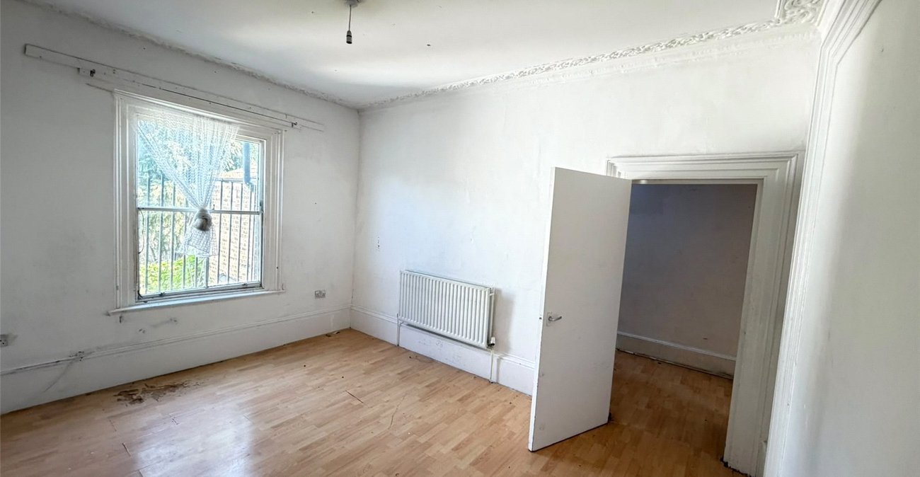 6 bedroom house for sale in Woolwich | Robinson Jackson