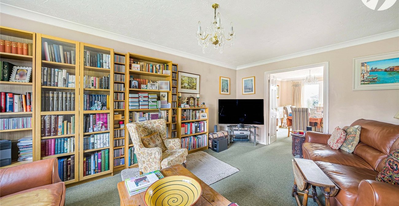 4 bedroom house for sale in Greenhithe | Robinson Jackson