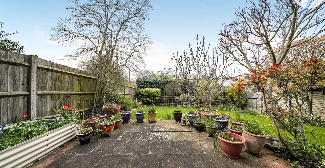 4 bedroom house for sale in Greenhithe | Robinson Jackson