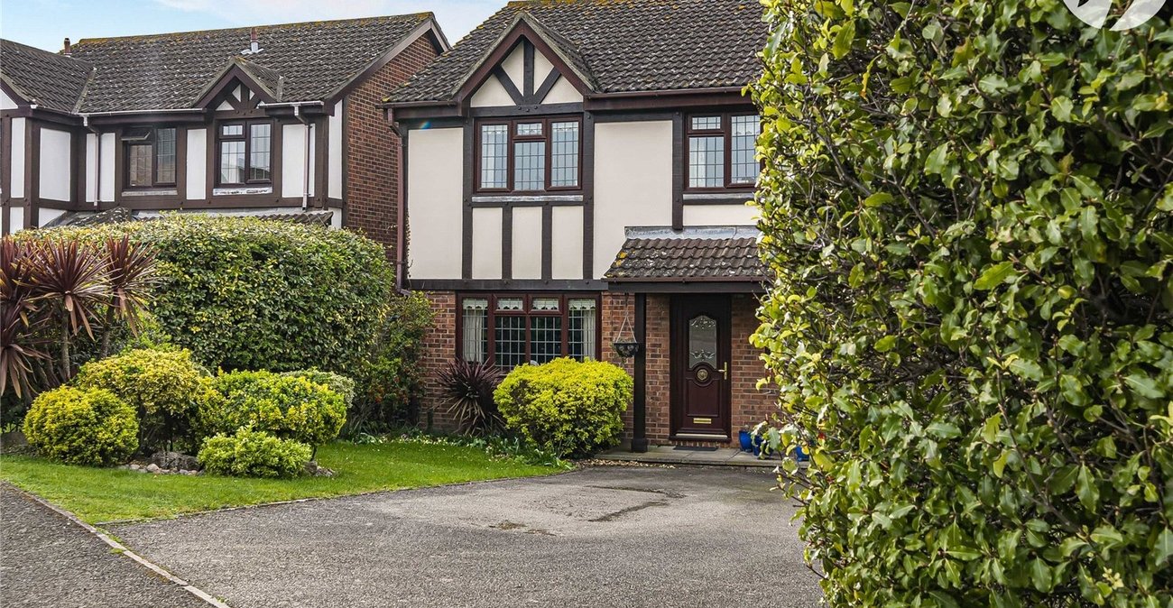 4 bedroom house for sale in Greenhithe | Robinson Jackson
