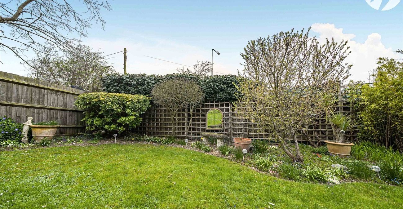 4 bedroom house for sale in Greenhithe | Robinson Jackson