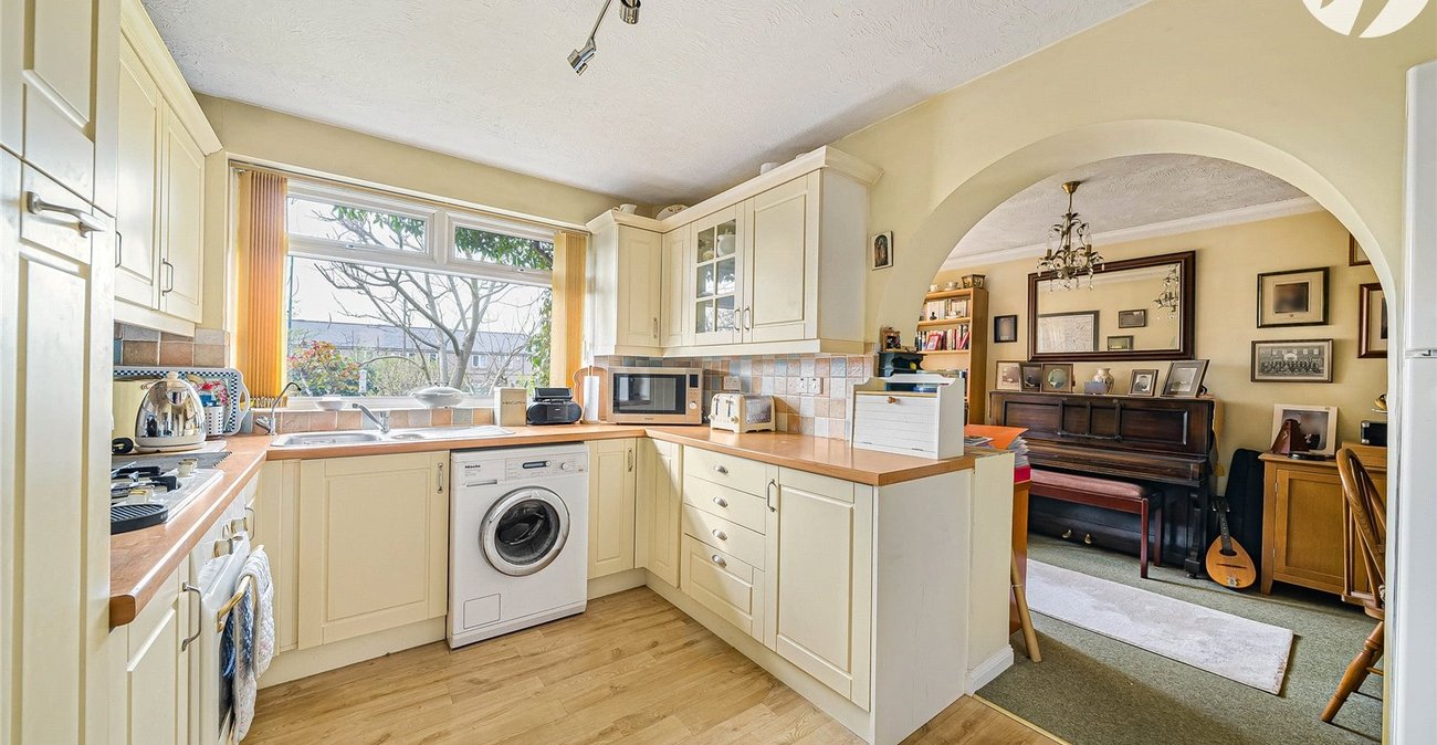 4 bedroom house for sale in Greenhithe | Robinson Jackson