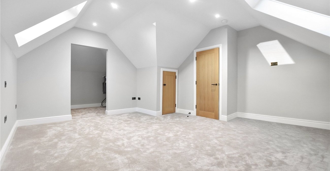 5 bedroom bungalow for sale in Bexley | Robinson Jackson