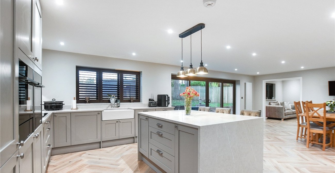 5 bedroom bungalow for sale in Bexley | Robinson Jackson