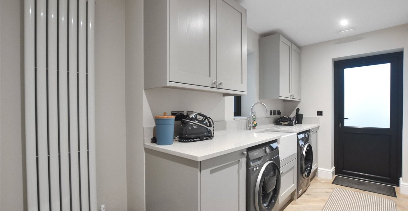 5 bedroom bungalow for sale in Bexley | Robinson Jackson