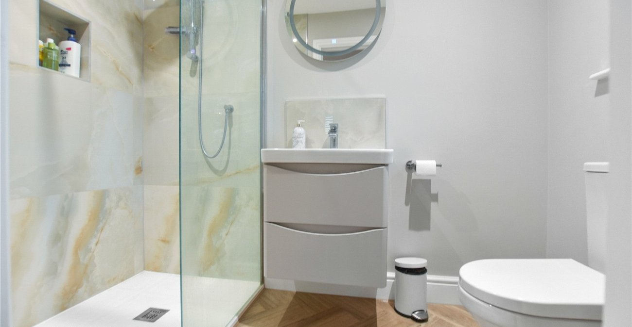 5 bedroom bungalow for sale in Bexley | Robinson Jackson