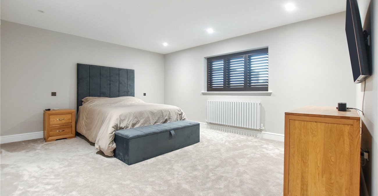 5 bedroom bungalow for sale in Bexley | Robinson Jackson