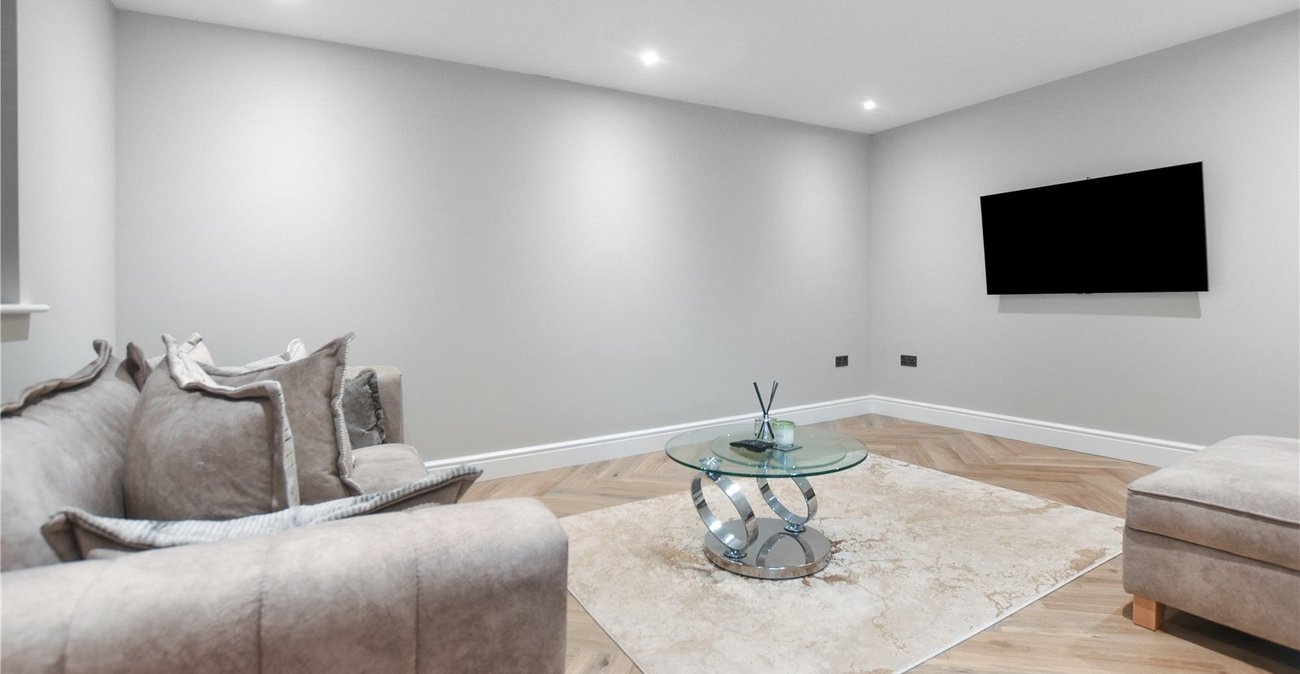 5 bedroom bungalow for sale in Bexley | Robinson Jackson