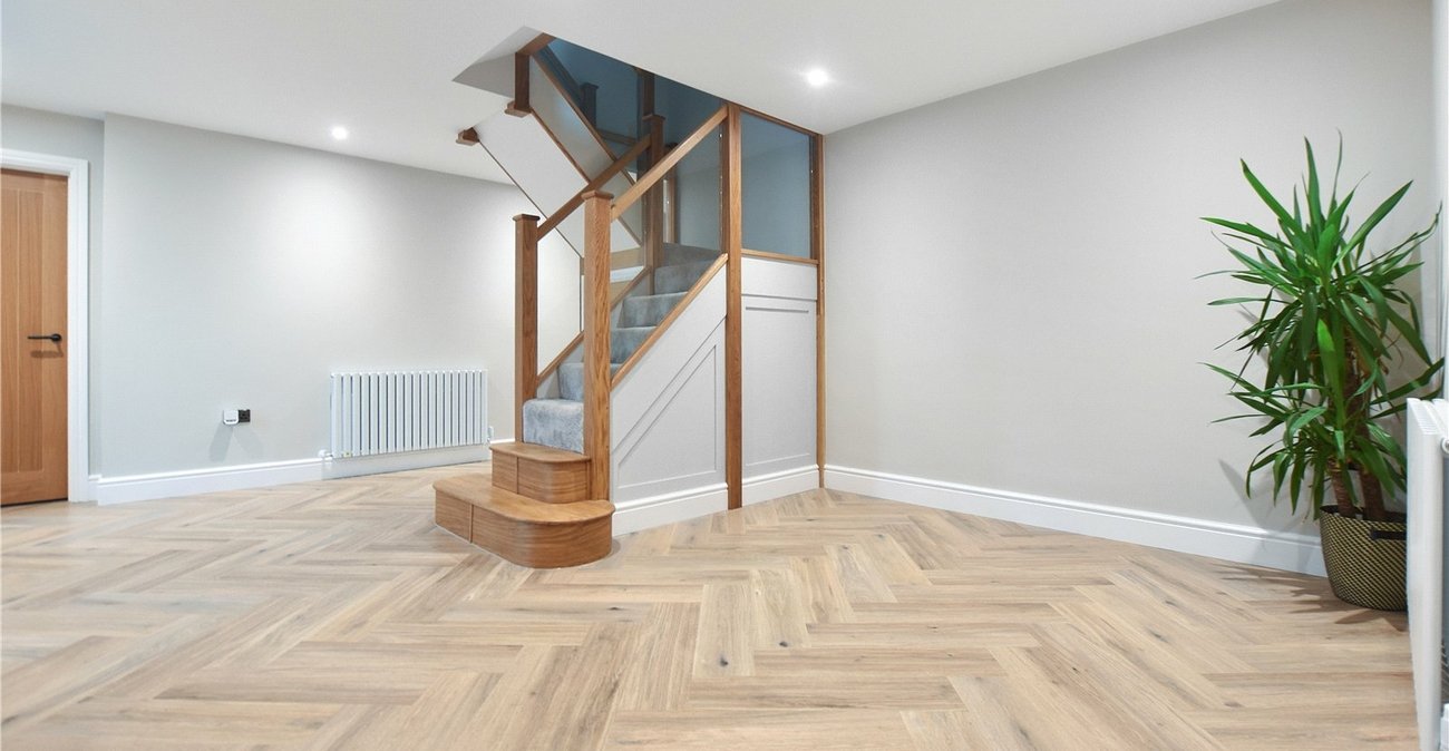 5 bedroom bungalow for sale in Bexley | Robinson Jackson