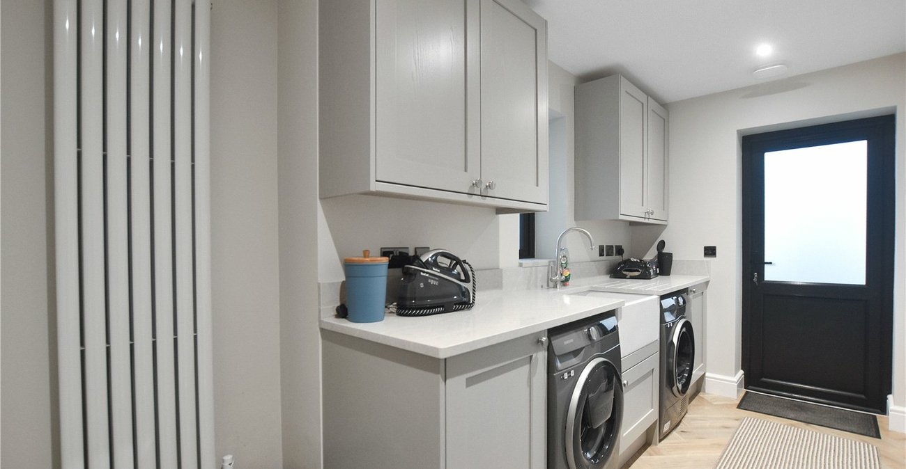 5 bedroom bungalow for sale in Bexley | Robinson Jackson