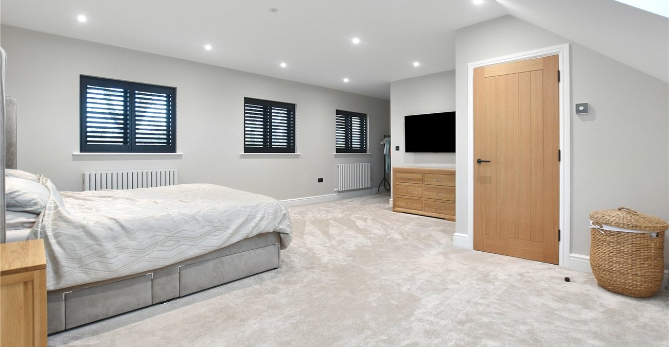 5 bedroom bungalow for sale in Bexley | Robinson Jackson