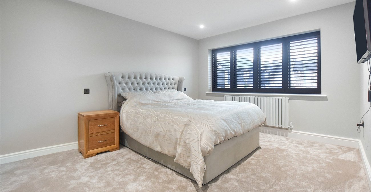 5 bedroom bungalow for sale in Bexley | Robinson Jackson