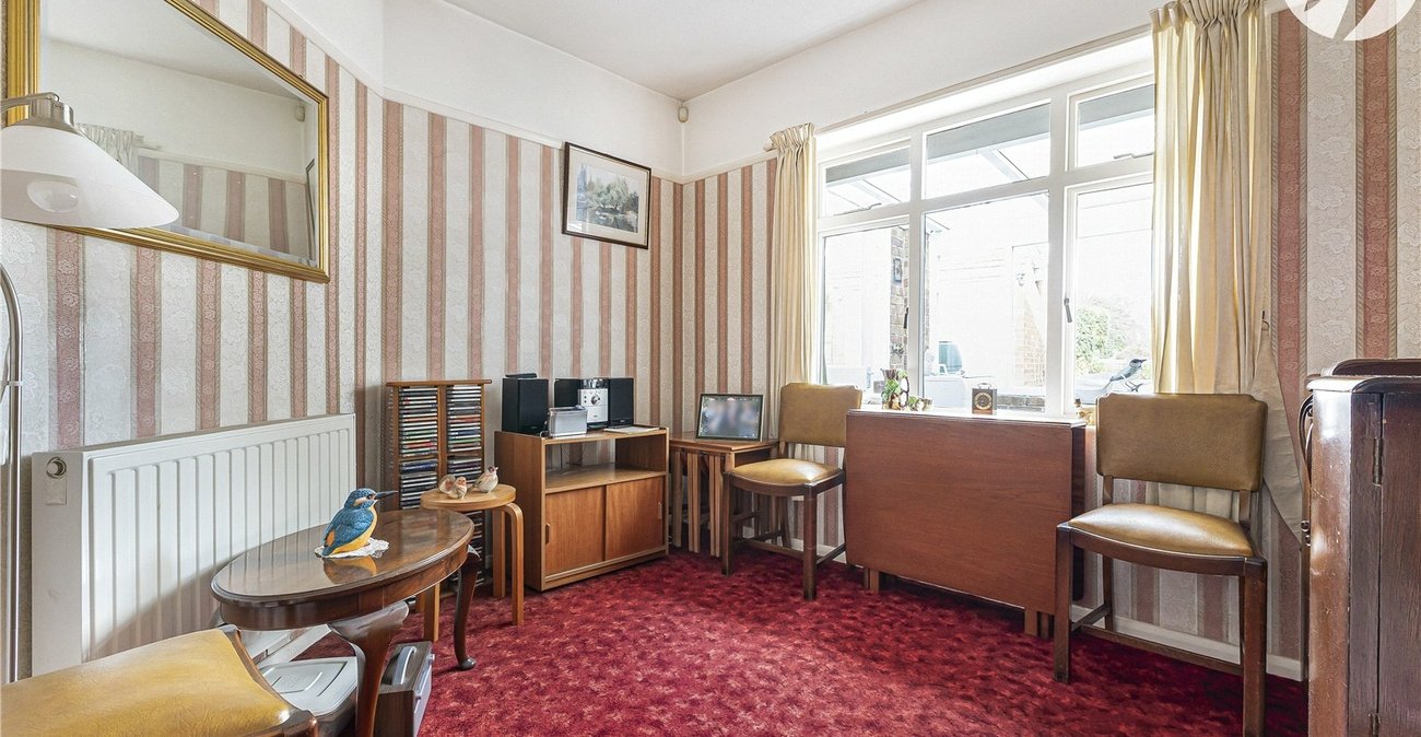 2 bedroom bungalow for sale in Swanley | Robinson Jackson