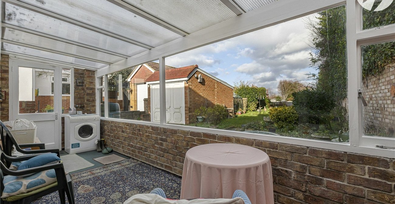 2 bedroom bungalow for sale in Swanley | Robinson Jackson
