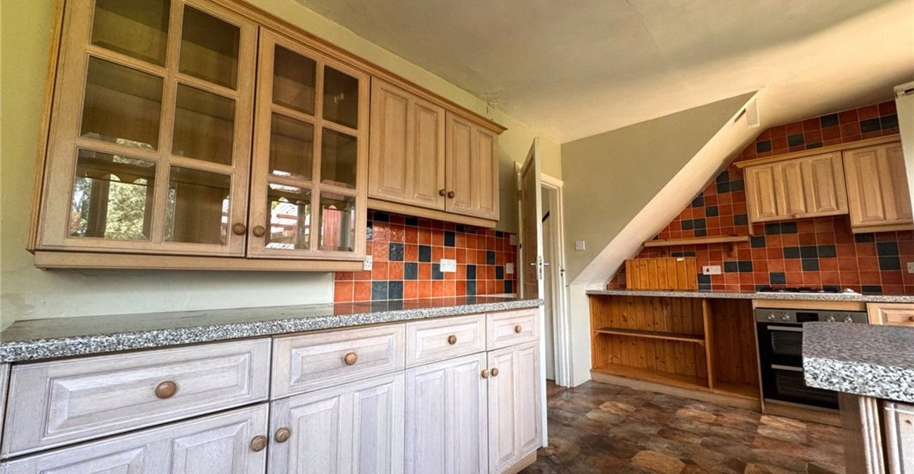 3 bedroom house for sale in Cheslfield | Robinson Jackson