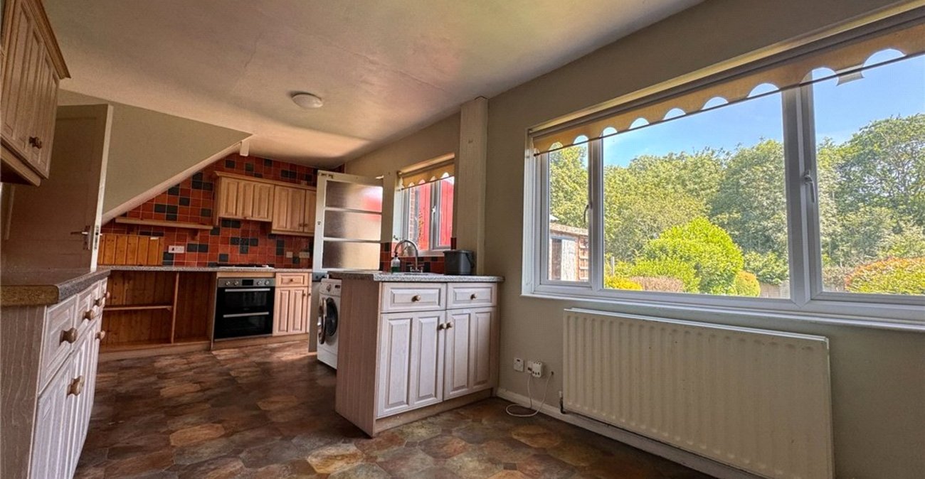 3 bedroom house for sale in Cheslfield | Robinson Jackson
