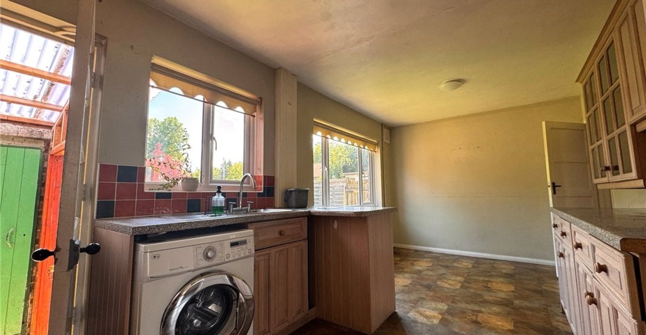 3 bedroom house for sale in Cheslfield | Robinson Jackson