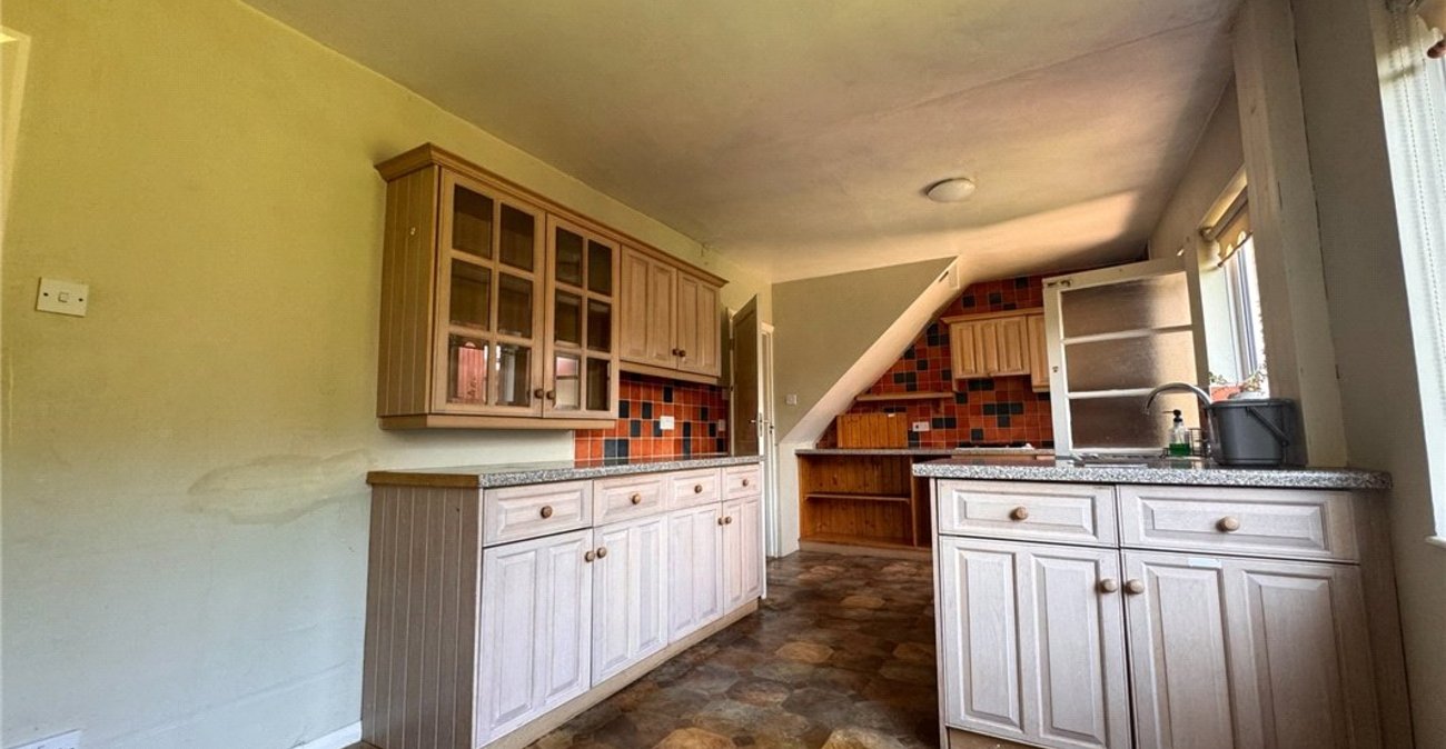 3 bedroom house for sale in Cheslfield | Robinson Jackson
