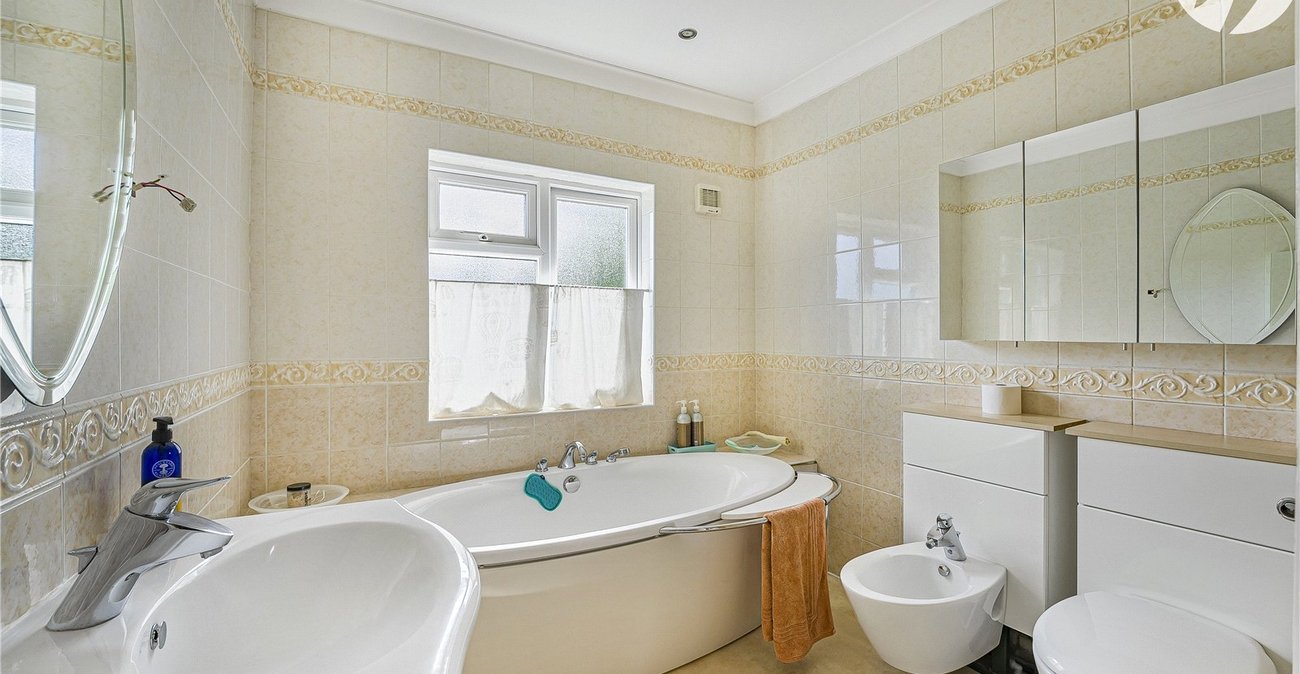 3 bedroom house for sale in Joydens Wood | Robinson Jackson