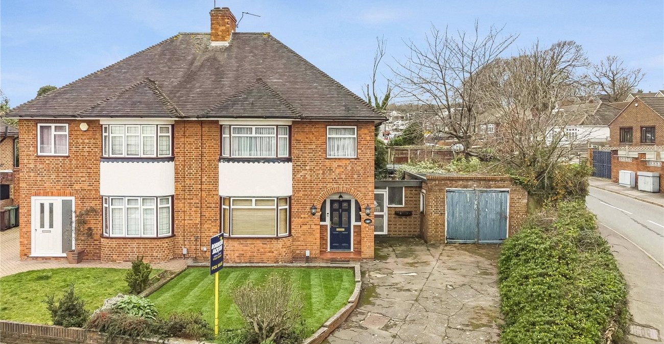 3 bedroom house for sale in Joydens Wood | Robinson Jackson