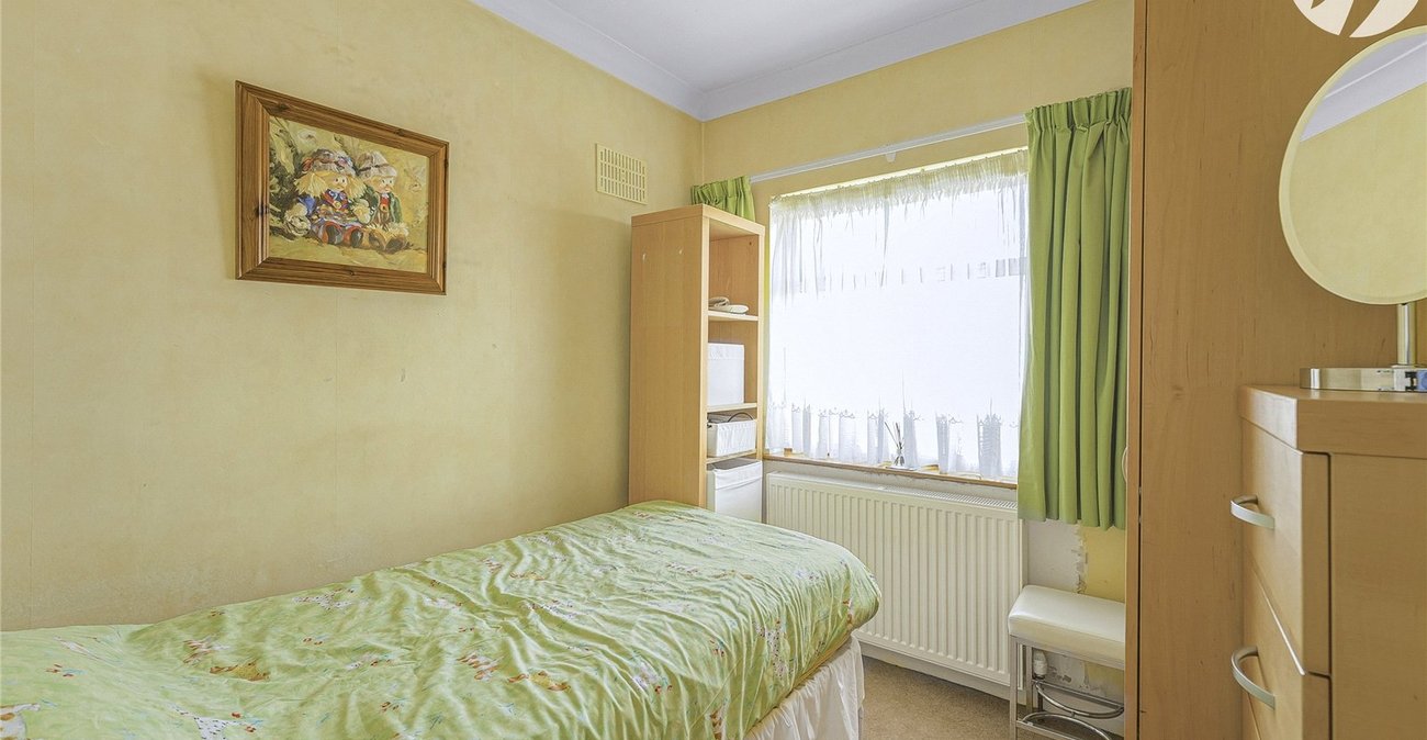 3 bedroom house for sale in Joydens Wood | Robinson Jackson