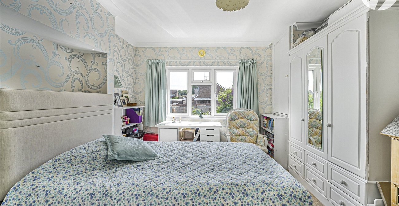 3 bedroom house for sale in Joydens Wood | Robinson Jackson